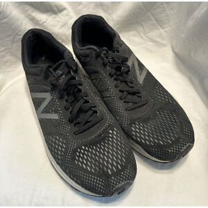 New Balance Mens FF Arishi V2 MARISLB2 Black Running Shoes Sneakers Size 11.5
